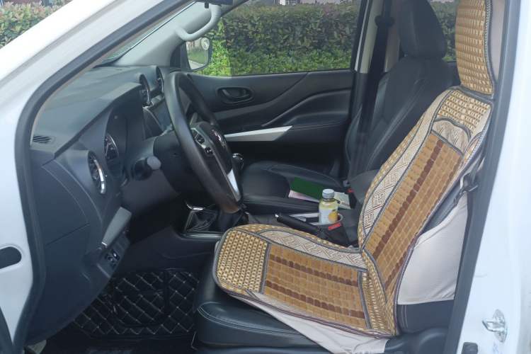 Used Dongfeng Ruichi 6 2020 2.3T Manual Two-Wheel Drive Diesel Standard Version China VI M9T Left Front Seat