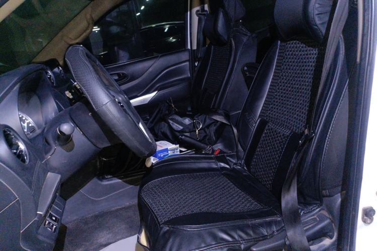 Used Dongfeng Ruichi 6 2020 2.3T Manual Two-Wheel Drive Diesel Standard Version China VI Emission Standard with Long Cargo Bed M9T Left Front Seat