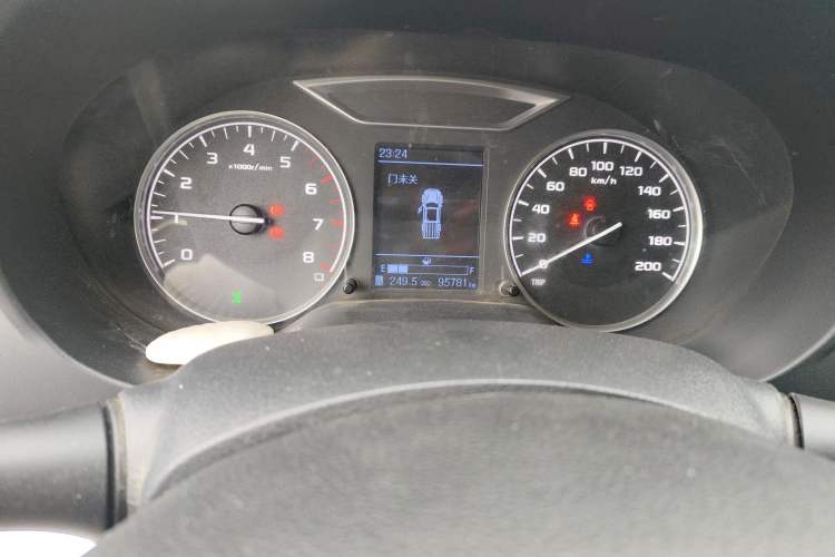 Used Dongfeng Ruichi 6 2020 2.4L Manual 4x4 Gasoline Standard Version China VI Emission Standard 2TZD Odometer Close Up
