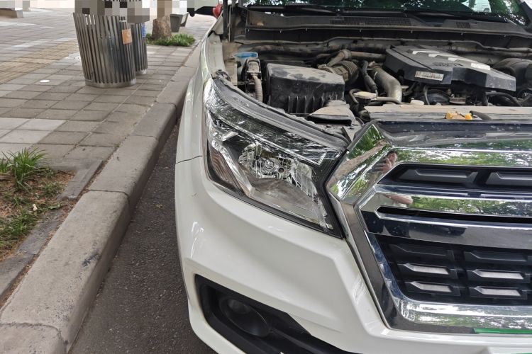 Used Dongfeng Ruichi 6 2020 2.3T Manual 4x4 Diesel Standard Version China VI Emission Standard with Long Cargo Bed – M9T Right Front Headlight