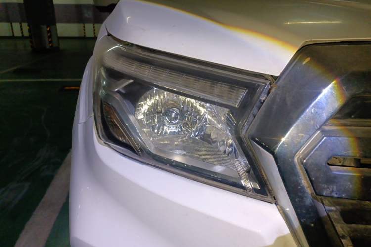 Used Dongfeng Ruichi 6 2020 2.3T Manual Two-Wheel Drive Diesel Standard Version China VI Emission Standard with Long Cargo Bed M9T Right Front Headlight