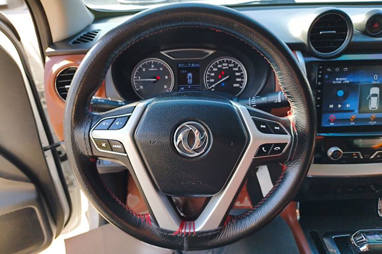 Used Dongfeng Ruichi 6 2020 2.3T Automatic 2WD Diesel Luxury Version China VI Standard M9T Steering Wheel