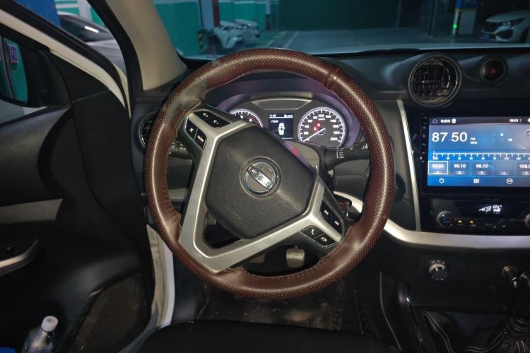 Used Dongfeng Ruichi 6  Steering Wheel