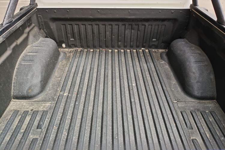 Used Dongfeng Ruichi 6 2020 EV model Trunk