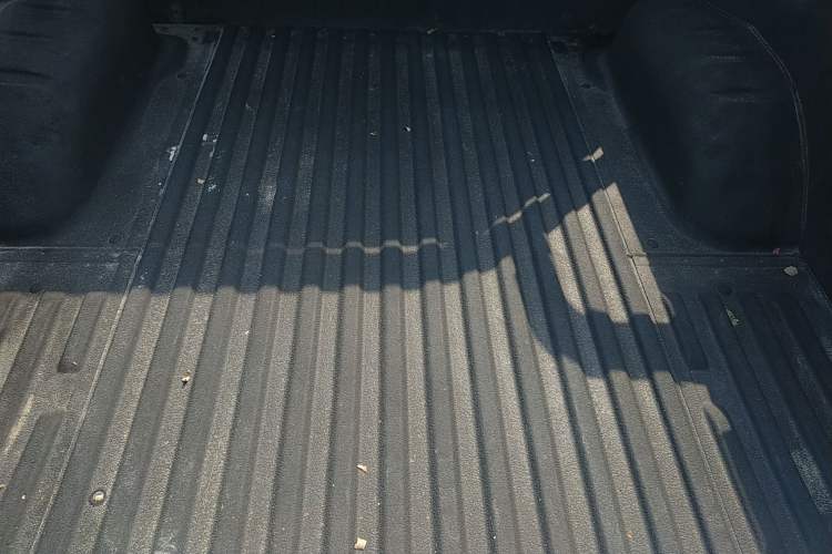 Used Dongfeng Ruichi 6 2020 EV model Trunk