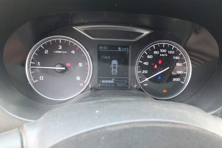 Used Dongfeng Ruichi 6 2021 2.3T Manual Two-Wheel Drive Diesel Standard Version with Long Cargo Bed M9T Instrument Cluster