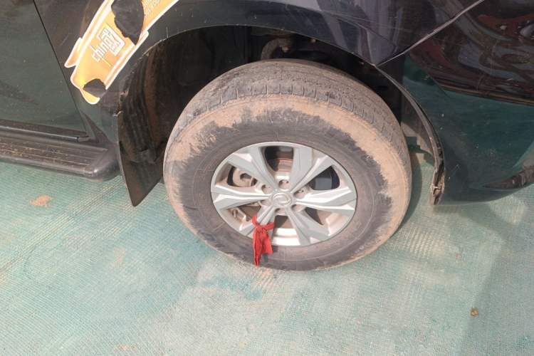 Used Dongfeng Ruichi 6 2021 2.3T Manual Two-Wheel Drive Diesel Standard Version with Long Cargo Bed M9T Right Front Wheel Hub