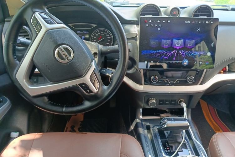 Used Dongfeng Ruichi 6 2021 2.3T Automatic All-Wheel Drive Diesel Luxury Flat-Base Long Cargo Bed M9T Center Console
