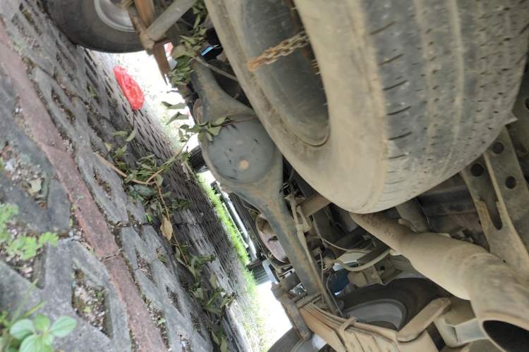 Used Dongfeng Ruichi 6 2021 2.3T Manual Two-Wheel Drive Diesel Standard Version with Long Cargo Bed M9T Chassis Rear