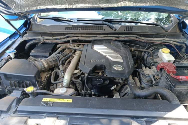 Used Dongfeng Ruichi 6 2021 2.3T Automatic All-Wheel Drive Diesel Luxury Flat-Base Long Cargo Bed M9T Engine Bay