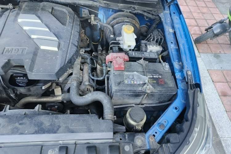 Used Dongfeng Ruichi 6 2021 2.3T Automatic Two-Wheel Drive Diesel Luxury Long-Box M9T Engine Bay Left