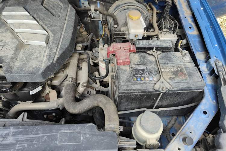 Used Dongfeng Ruichi 6 2021 2.3T Manual Two-Wheel Drive Diesel Standard Version with Long Cargo Bed M9T Engine Bay Left