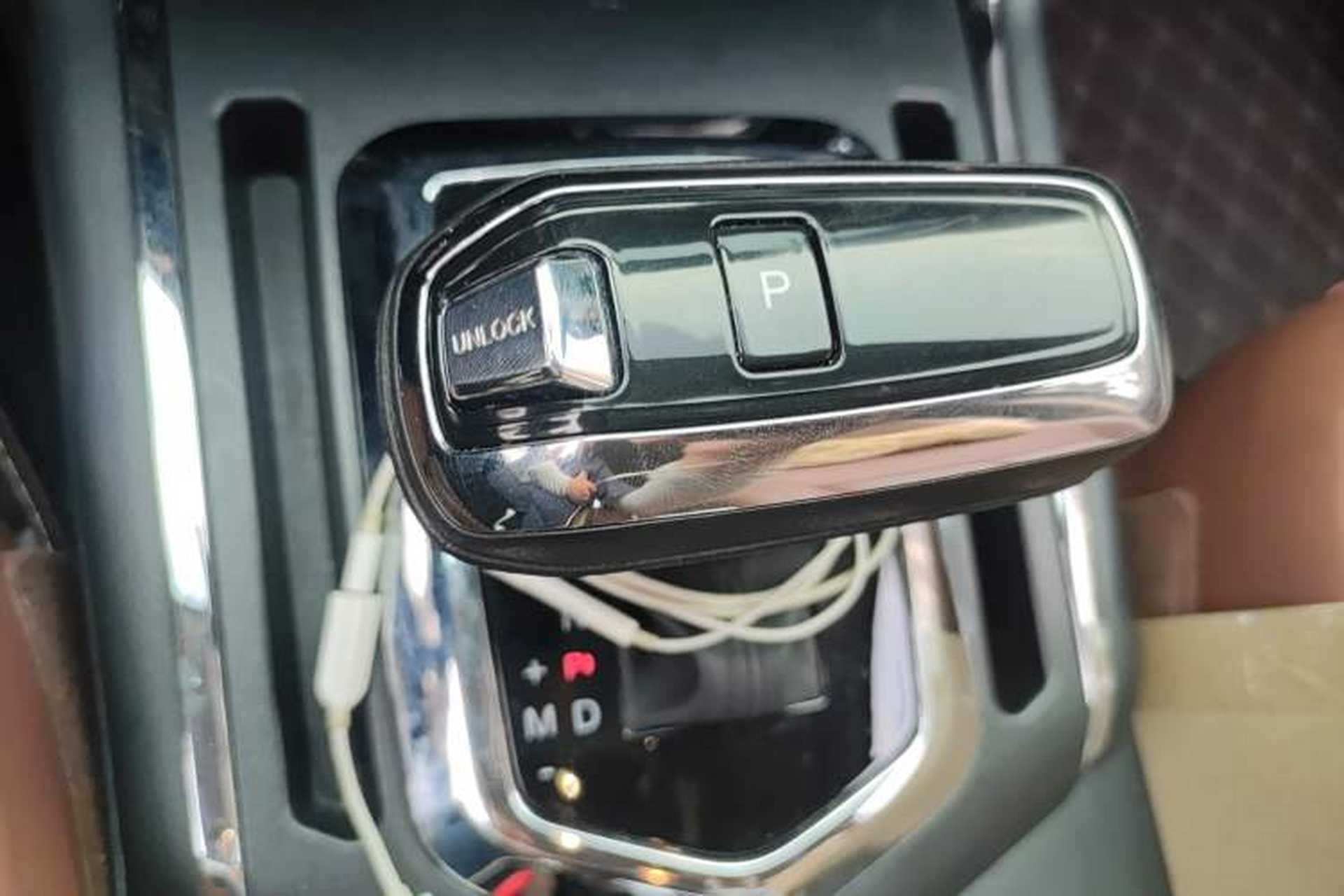 Used Dongfeng Ruichi 6 2021 2.3T Automatic Two-Wheel Drive Diesel Luxury M9T Gear Lever