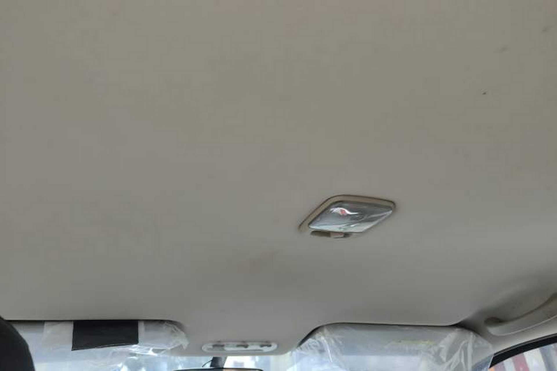 Used Dongfeng Ruichi 6 2021 2.3T Manual Two-Wheel Drive Diesel Standard Version with Long Cargo Bed M9T Headliner