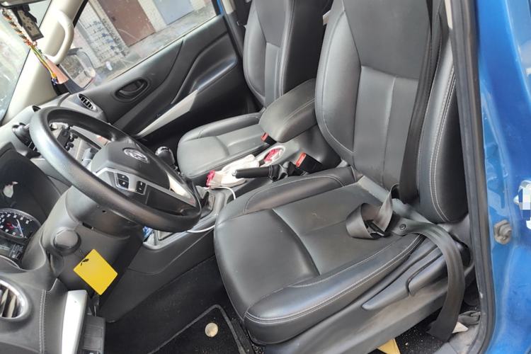 Used Dongfeng Ruichi 6 2021 2.3T Manual Two-Wheel Drive Diesel Standard Version with Long Cargo Bed M9T Left Front Seat