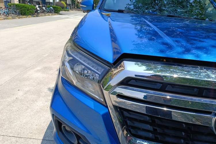 Used Dongfeng Ruichi 6 2021 2.3T Automatic All-Wheel Drive Diesel Luxury Flat-Base Long Cargo Bed M9T Right Front Headlight