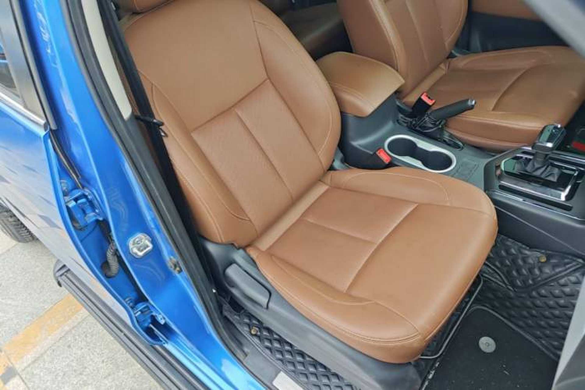 Used Dongfeng Ruichi 6 2021 2.3T Automatic Two-Wheel Drive Diesel Luxury Long-Box M9T Right Front Seat