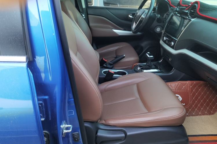 Used Dongfeng Ruichi 6 2021 2.3T Automatic Two-Wheel Drive Diesel Luxury Long-Box M9T Right Front Seat