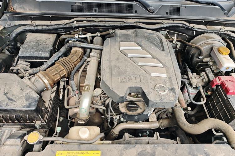 Used Dongfeng Ruichi 6 2021 2.3T Manual Two-Wheel Drive Diesel Standard Version with Long Cargo Bed M9T Engine Bay