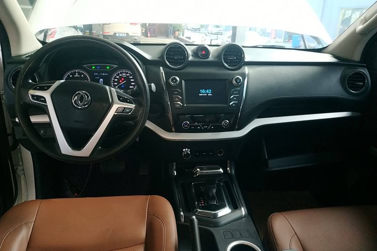 Used Dongfeng Ruichi 6 2021 2.3T Automatic 4x4 Diesel Luxury Long-Box M9T Center Console