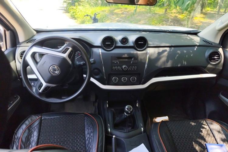 Used Dongfeng Ruichi 6 2021 2.4L Manual Two-Wheel Drive Gasoline Standard Version 2TZD Center Console
