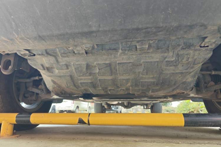 Used Dongfeng Ruichi 6  Chassis Front