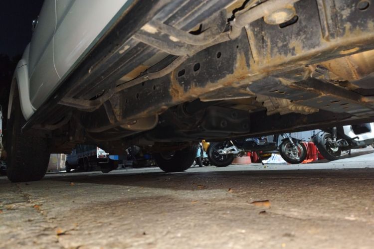 Used Dongfeng Ruichi 6 2021 2.3T Automatic All-Wheel Drive Diesel Luxury M9T Chassis Front Right
