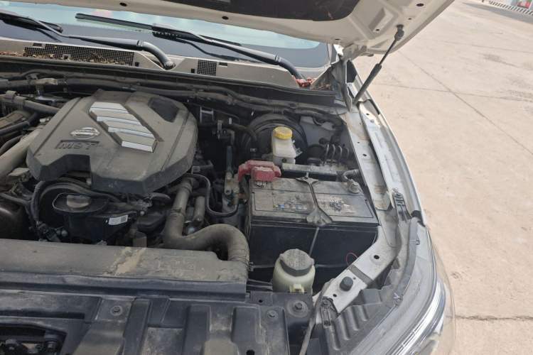 Used Dongfeng Ruichi 6 2021 2.3T Automatic 4x4 Diesel Luxury Long-Box M9T Engine Bay Left