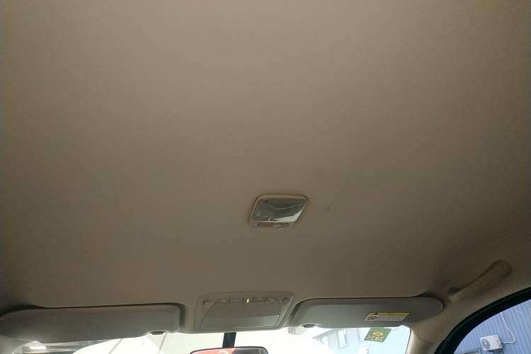 Used Dongfeng Ruichi 6 2021 2.3T Automatic 4x4 Diesel Luxury Long-Box M9T Headliner