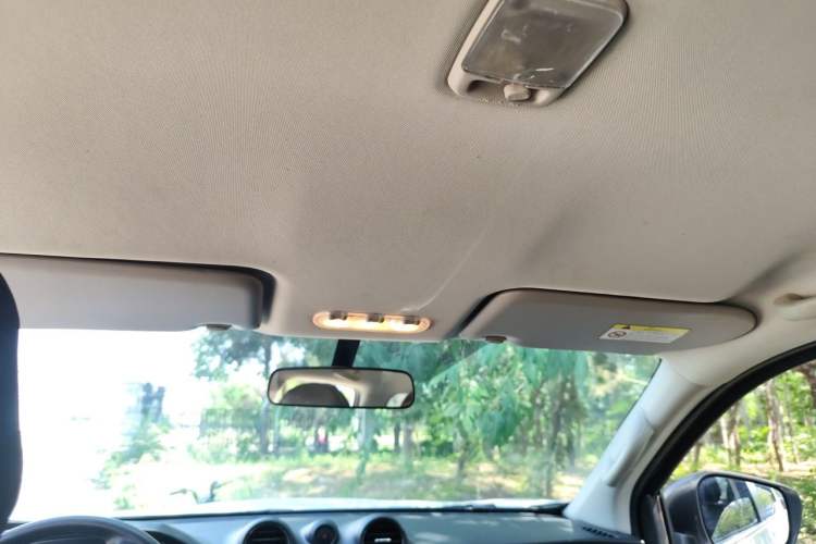 Used Dongfeng Ruichi 6 2021 2.4L Manual Two-Wheel Drive Gasoline Standard Version 2TZD Headliner