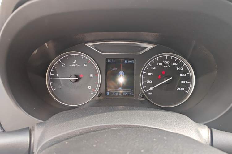 Used Dongfeng Ruichi 6 2021 2.3T Manual 4x4 Diesel Standard Version with Flat Bottom and Extended Cargo Bed M9T Instrument Cluster