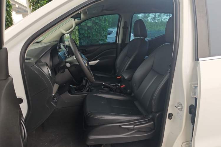 Used Dongfeng Ruichi 6 2021 2.3T Manual Two-Wheel Drive Diesel Standard M9T Left Front Seat