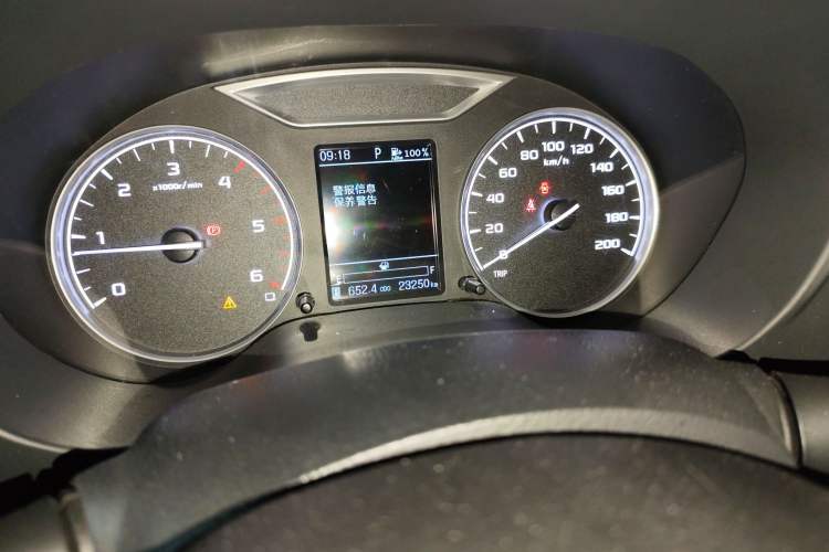 Used Dongfeng Ruichi 6 2021 2.3T Automatic All-Wheel Drive Diesel Luxury M9T Odometer Close Up