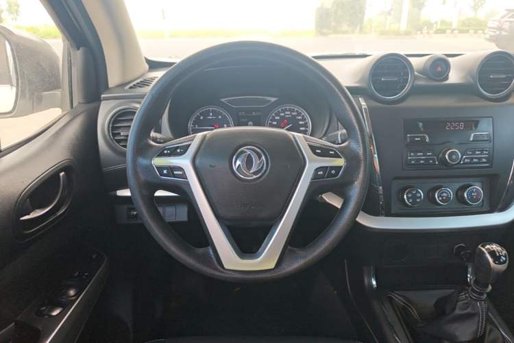 Used Dongfeng Ruichi 6 2021 2.3T Manual Two-Wheel Drive Diesel Standard M9T Steering Wheel