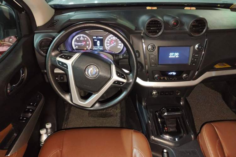 Used Dongfeng Ruichi 6 2021 2.3T Automatic All-Wheel Drive Diesel Luxury M9T Steering Wheel