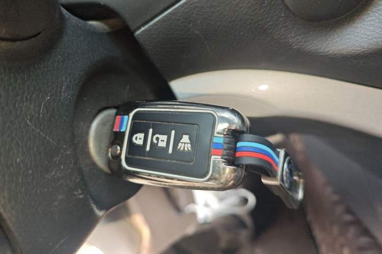 Used Dongfeng Ruichi 6 2021 2.3T Automatic 4x4 Diesel Luxury Long-Box M9T Vehicle Key