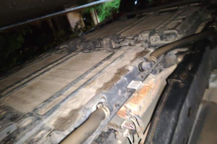 Used Dongfeng Ruichi 6 2022 Bucket Flagship Edition Chassis Rear Left