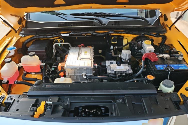 Used Dongfeng Ruichi 6 2022 Bucket Flagship Edition Engine Bay