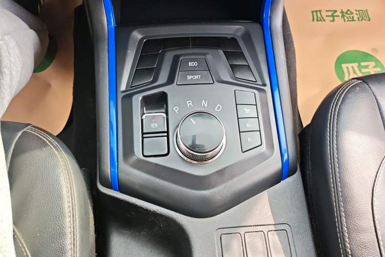 Used Dongfeng Ruichi 6 2022 Bucket Flagship Edition Gear Lever