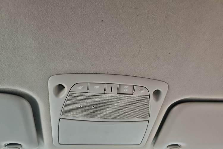Used Dongfeng Ruichi 6 2022 Bucket Flagship Edition Headliner