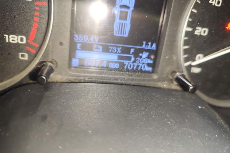 Used Dongfeng Ruichi 6 2022 Bucket Flagship Edition Odometer Close Up