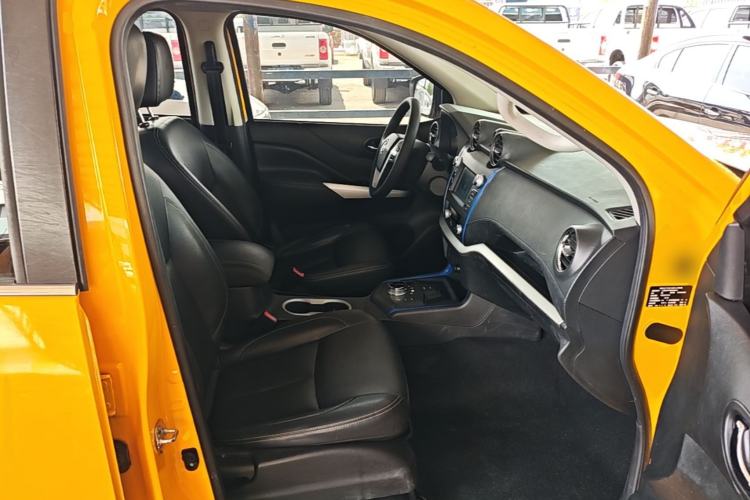 Used Dongfeng Ruichi 6 2022 Bucket Flagship Edition Right Front Seat