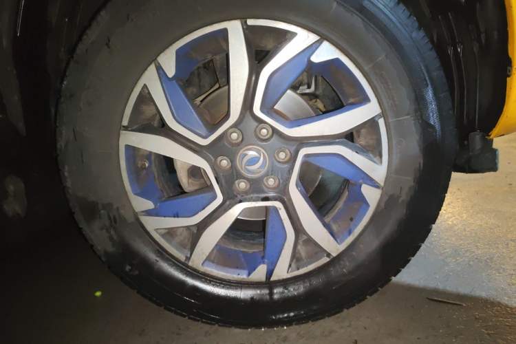 Used Dongfeng Ruichi 6 2022 Bucket Flagship Edition Right Front Wheel Hub