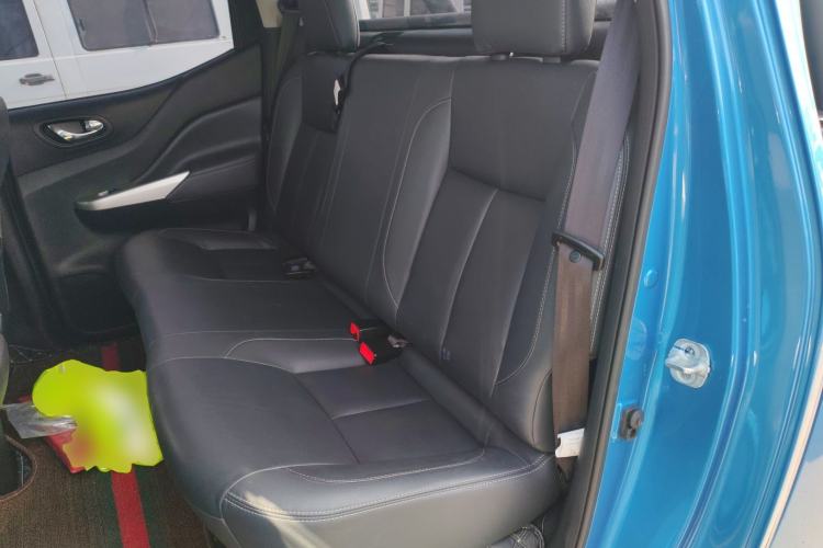 Used Dongfeng Ruichi 6 2023 Revised Version 2.3T Manual Two-Wheel Drive Diesel Standard Trim with Long Cargo Bed Left Rear Seat