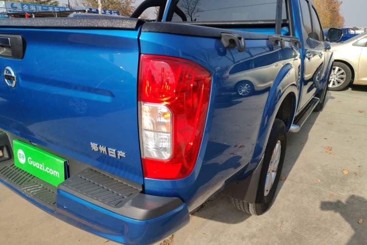 Used Dongfeng Ruichi 6 2023 Revised Version 2.3T Manual Two-Wheel Drive Diesel Standard Trim with Long Cargo Bed Right Rear Taillight
