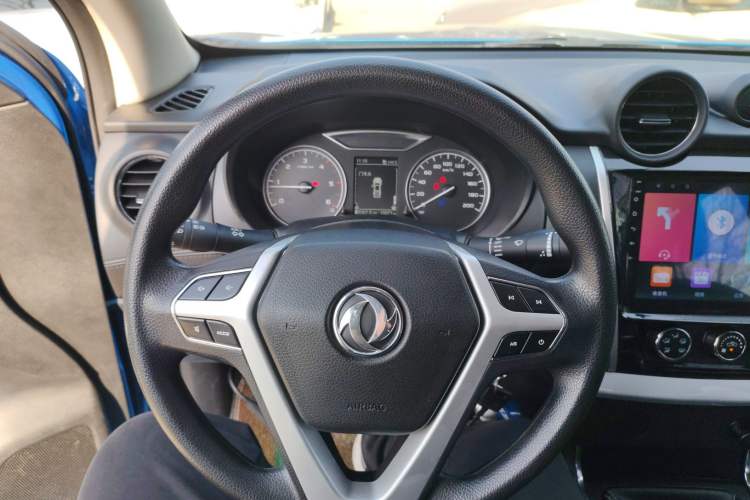 Used Dongfeng Ruichi 6 2023 Revised Version 2.3T Manual Two-Wheel Drive Diesel Standard Trim with Long Cargo Bed Steering Wheel