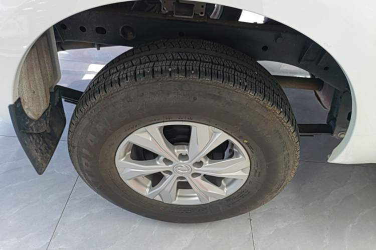 Used Dongfeng Ruichi 6 2023 2.4L Manual Two-Wheel Drive Gasoline Standard Version with Long Cargo Bed Exterior 5