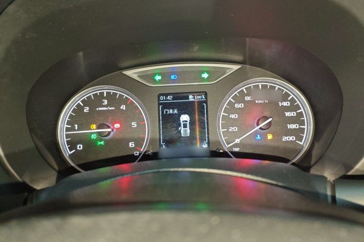 Used Dongfeng Ruichi 6 2023 Revised Version 2.3T Manual Two-Wheel Drive Diesel Standard Trim with Long Cargo Bed Instrument Cluster