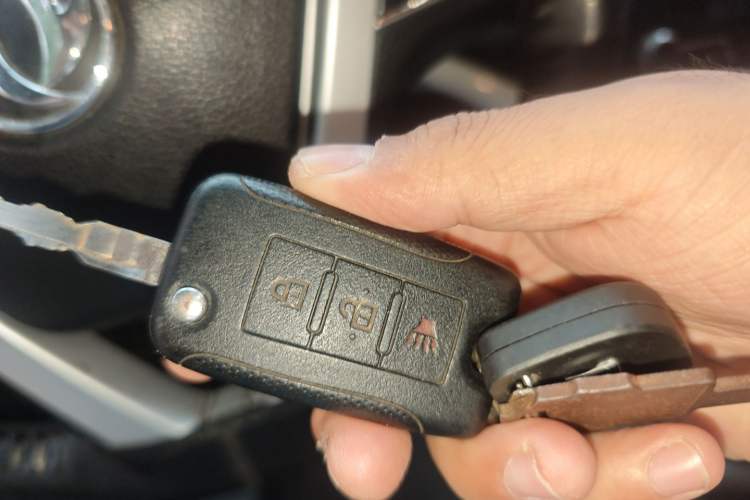 Used Dongfeng Ruichi 6 2023 2.3T Manual 4x4 Diesel Standard Version Interior 1