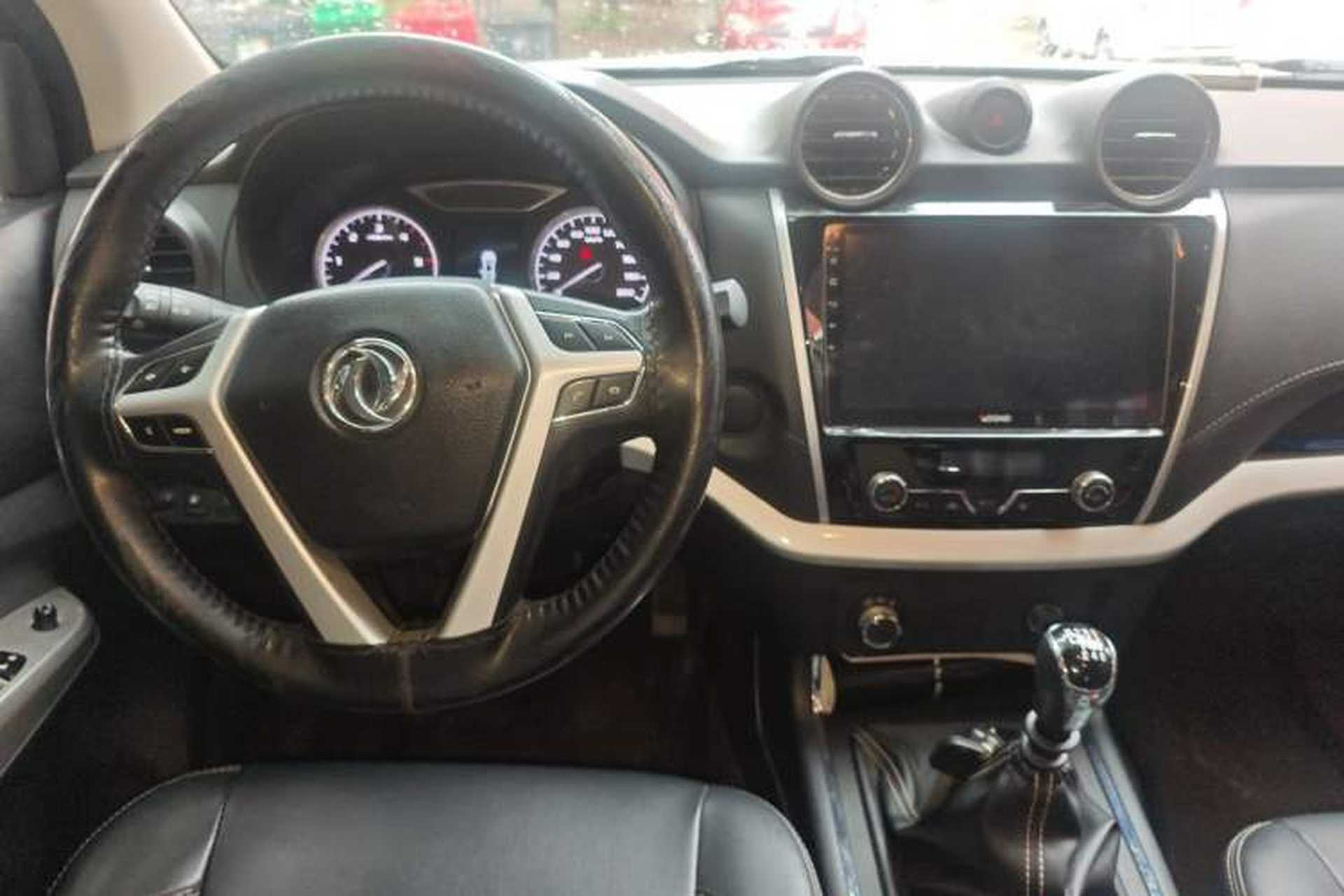 Used Dongfeng Ruichi 6 2023 2.3T Manual 4x4 Diesel Standard Version Interior 2
